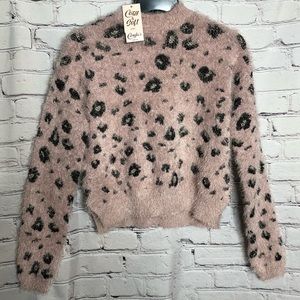 Candies NWT pink fuzzy leopard / cheetah print crop sweater size small